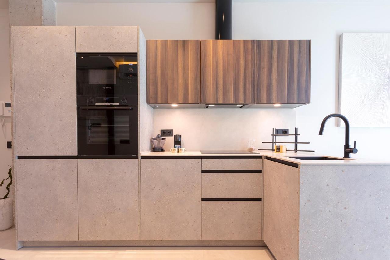 Magnificent Renovated 2Bd 2Bth Duplex With Terrace - City Centre Малага Екстериор снимка