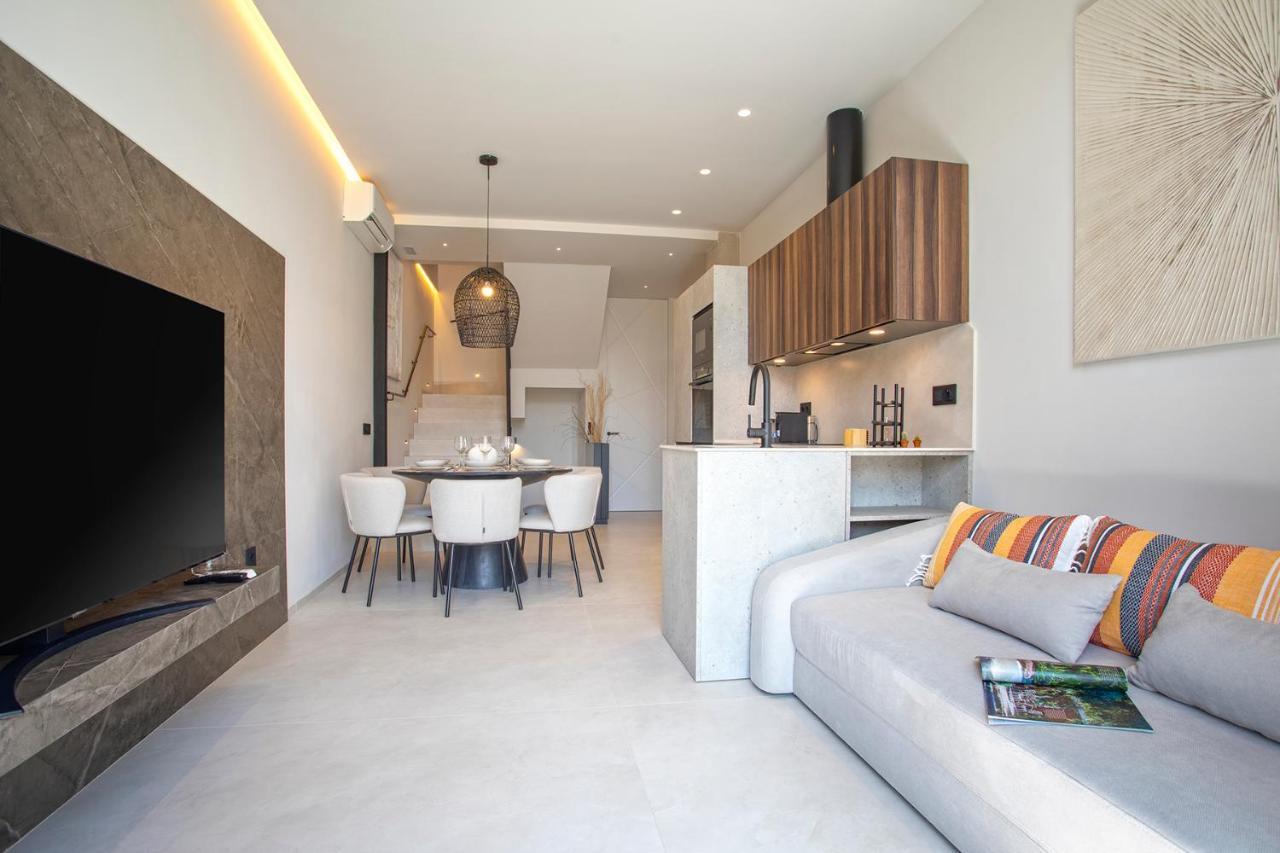 Magnificent Renovated 2Bd 2Bth Duplex With Terrace - City Centre Малага Екстериор снимка