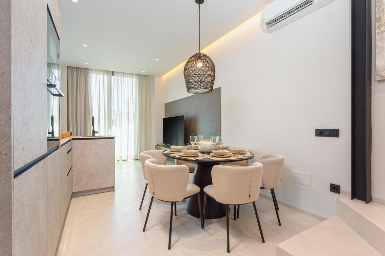 Magnificent Renovated 2Bd 2Bth Duplex With Terrace - City Centre Малага Екстериор снимка