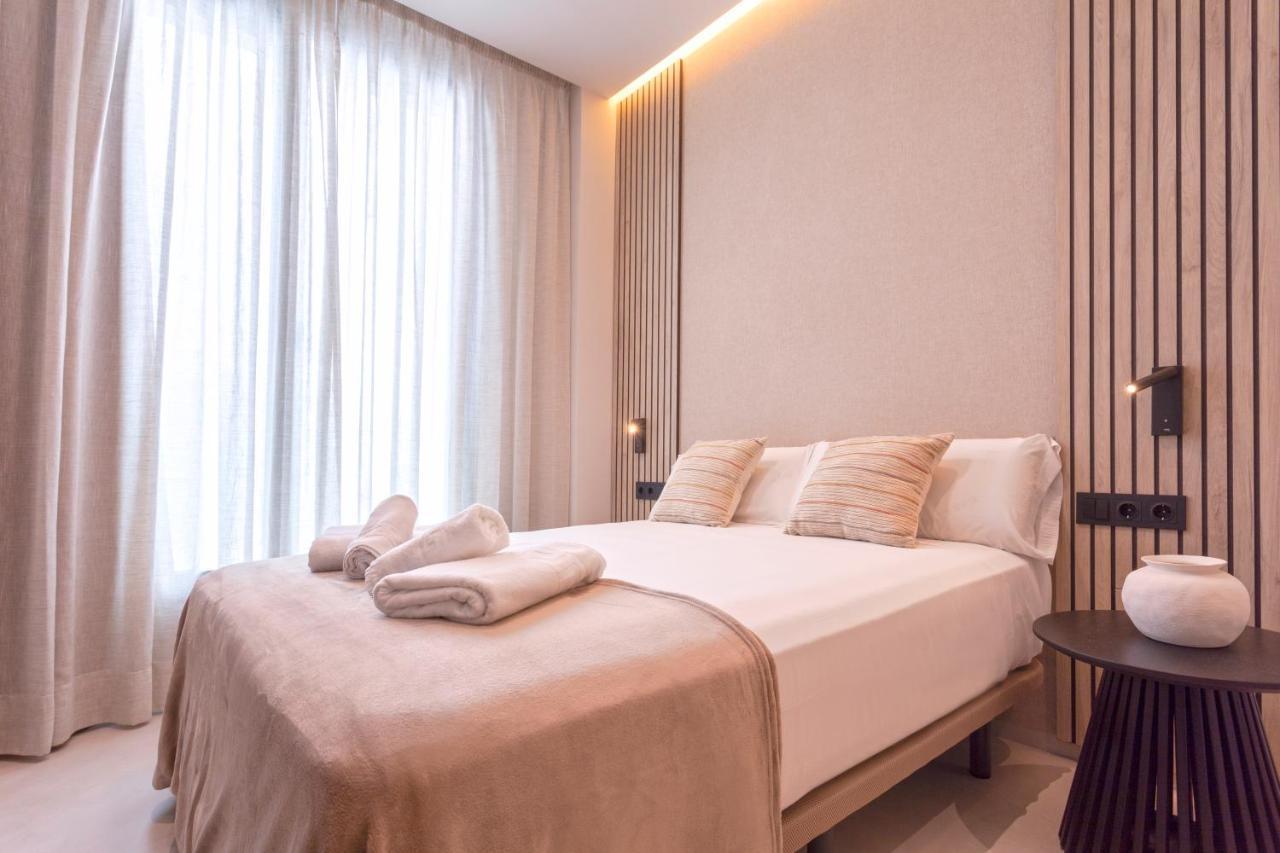 Magnificent Renovated 2Bd 2Bth Duplex With Terrace - City Centre Малага Екстериор снимка